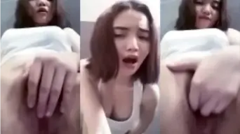 Cewe Bondol Binal Omek Tiga Jari Video by BebasIndo